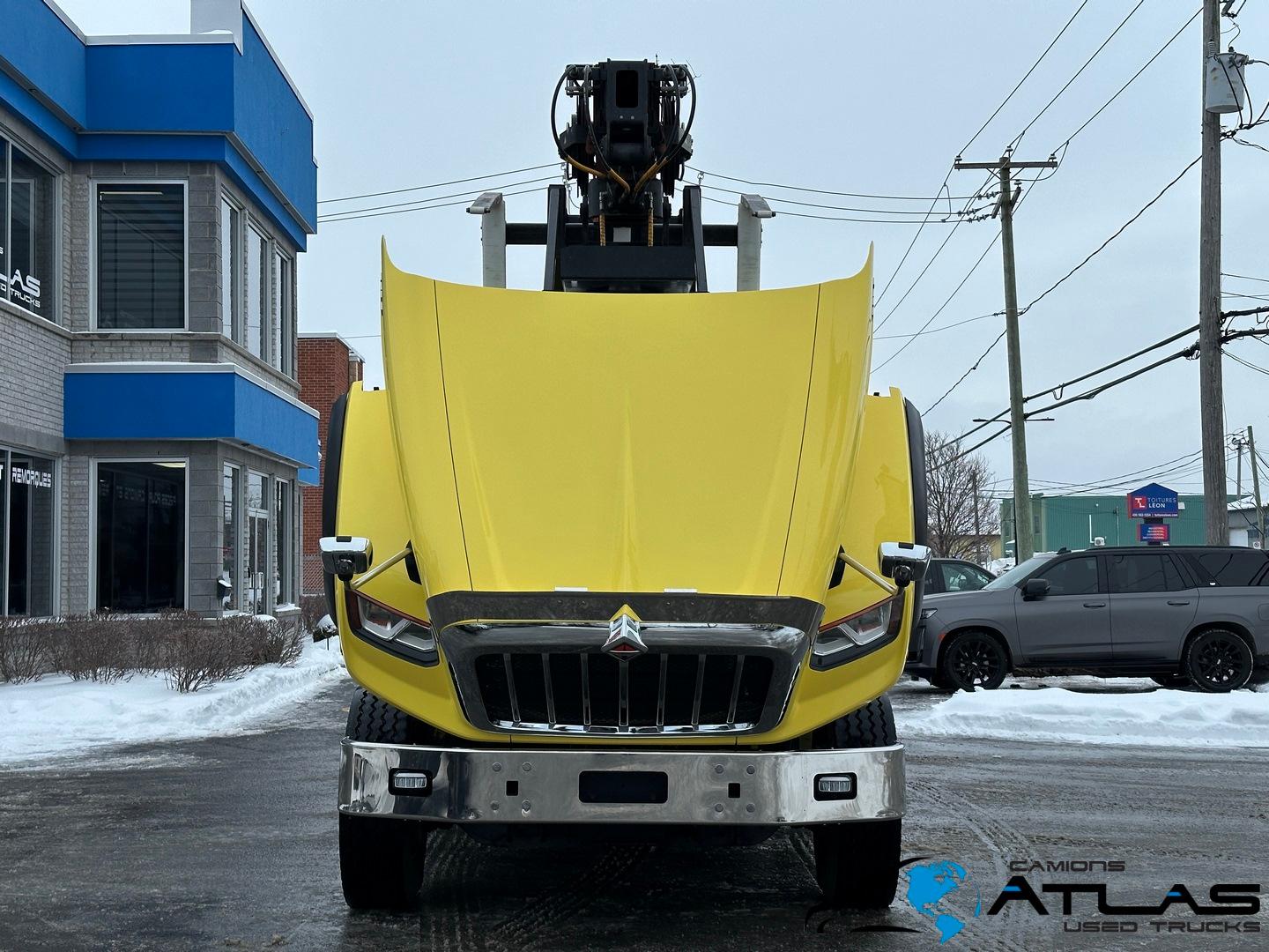 2023 International HX 620