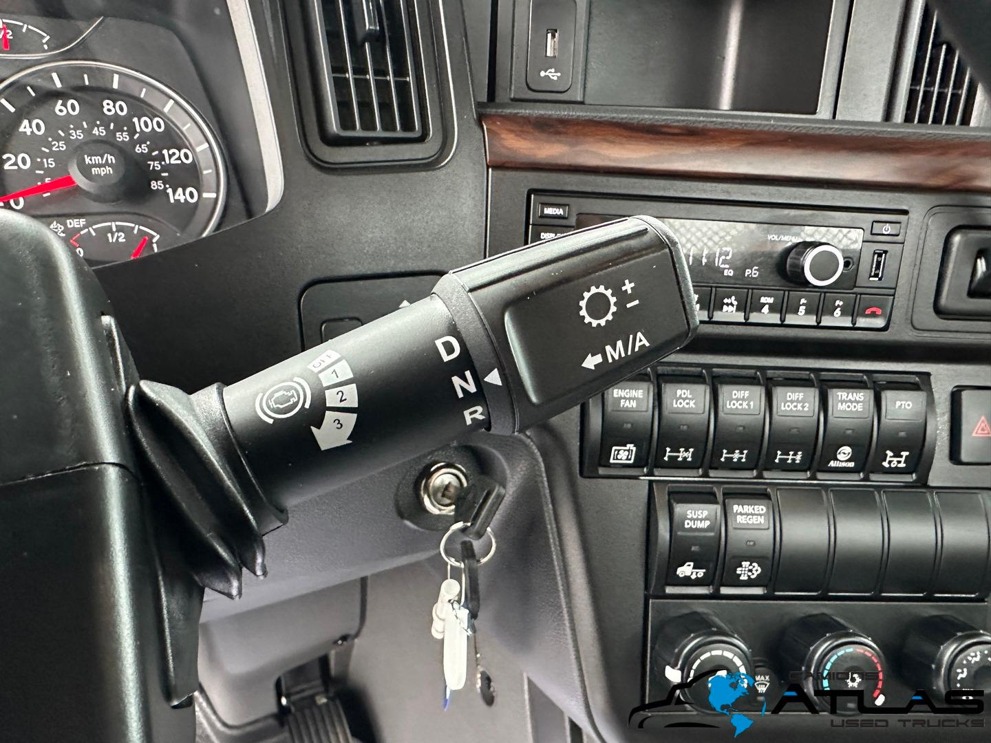 2023 International HX 620