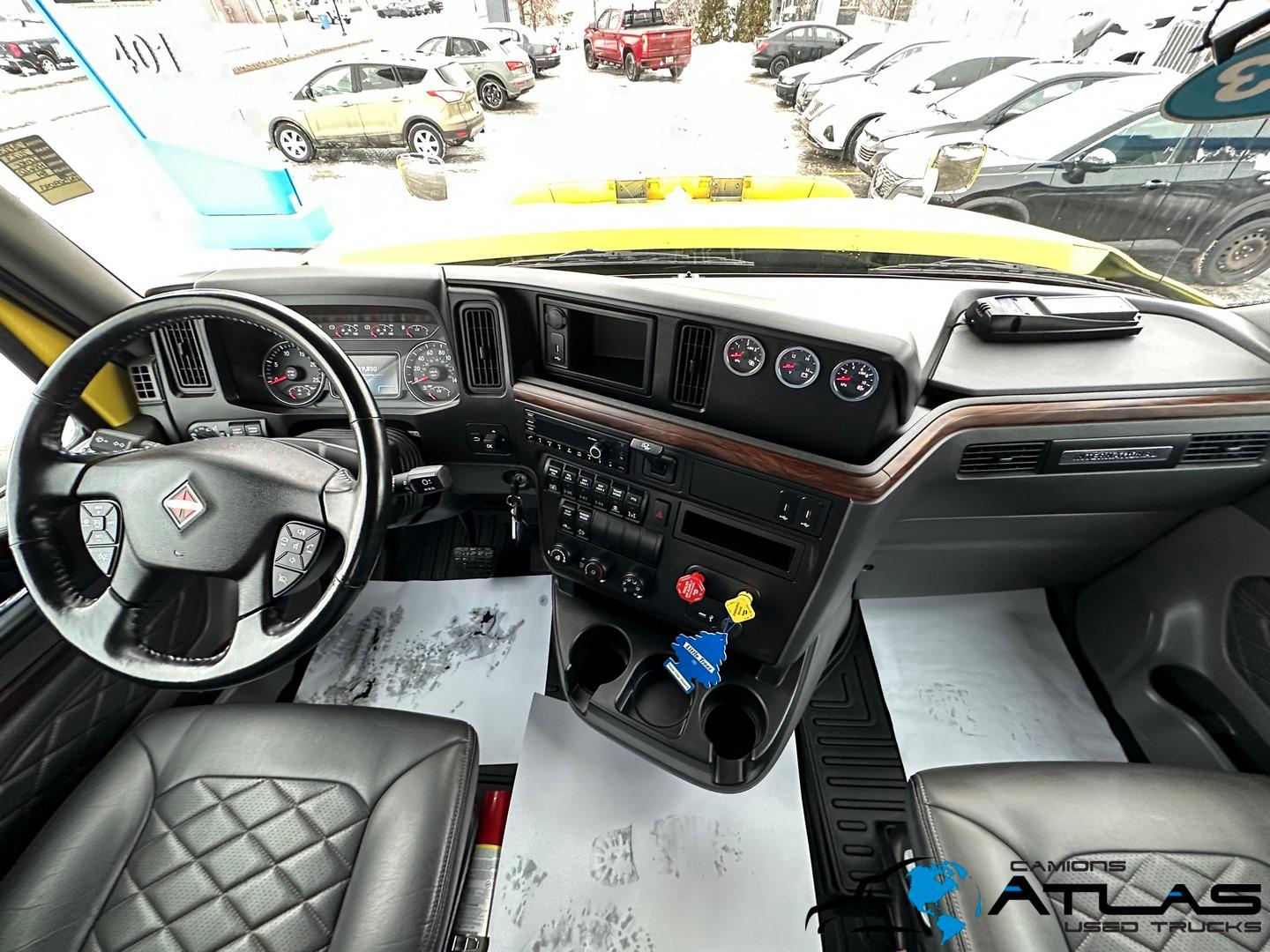 2023 International HX 620