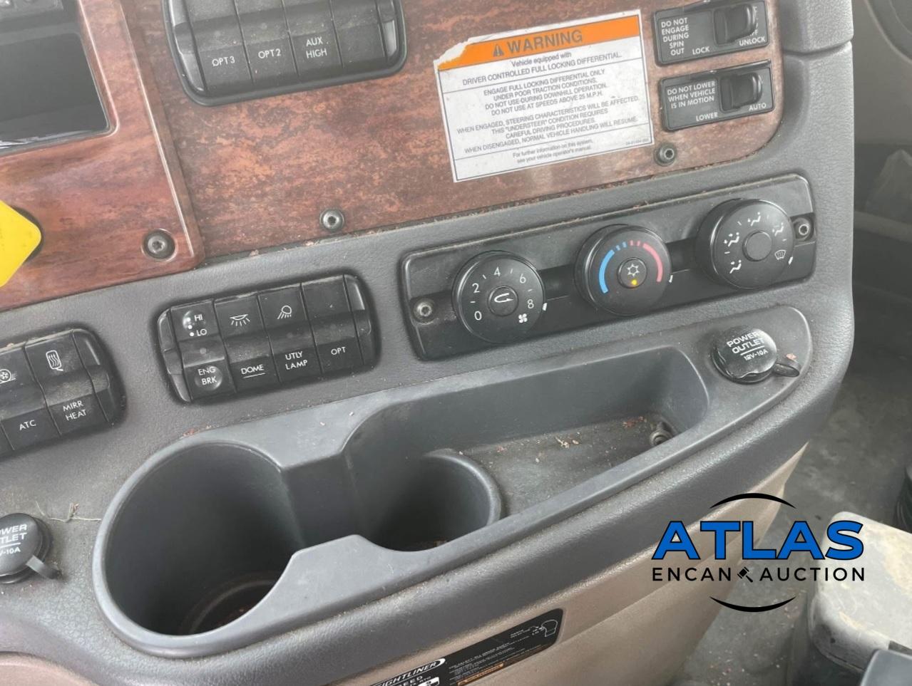 2013 FREIGHTLINER CASCADIA
