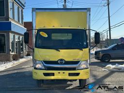 2013 HINO 195