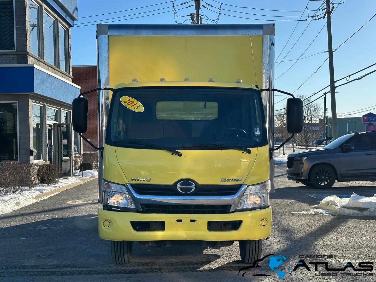 2013 HINO 195