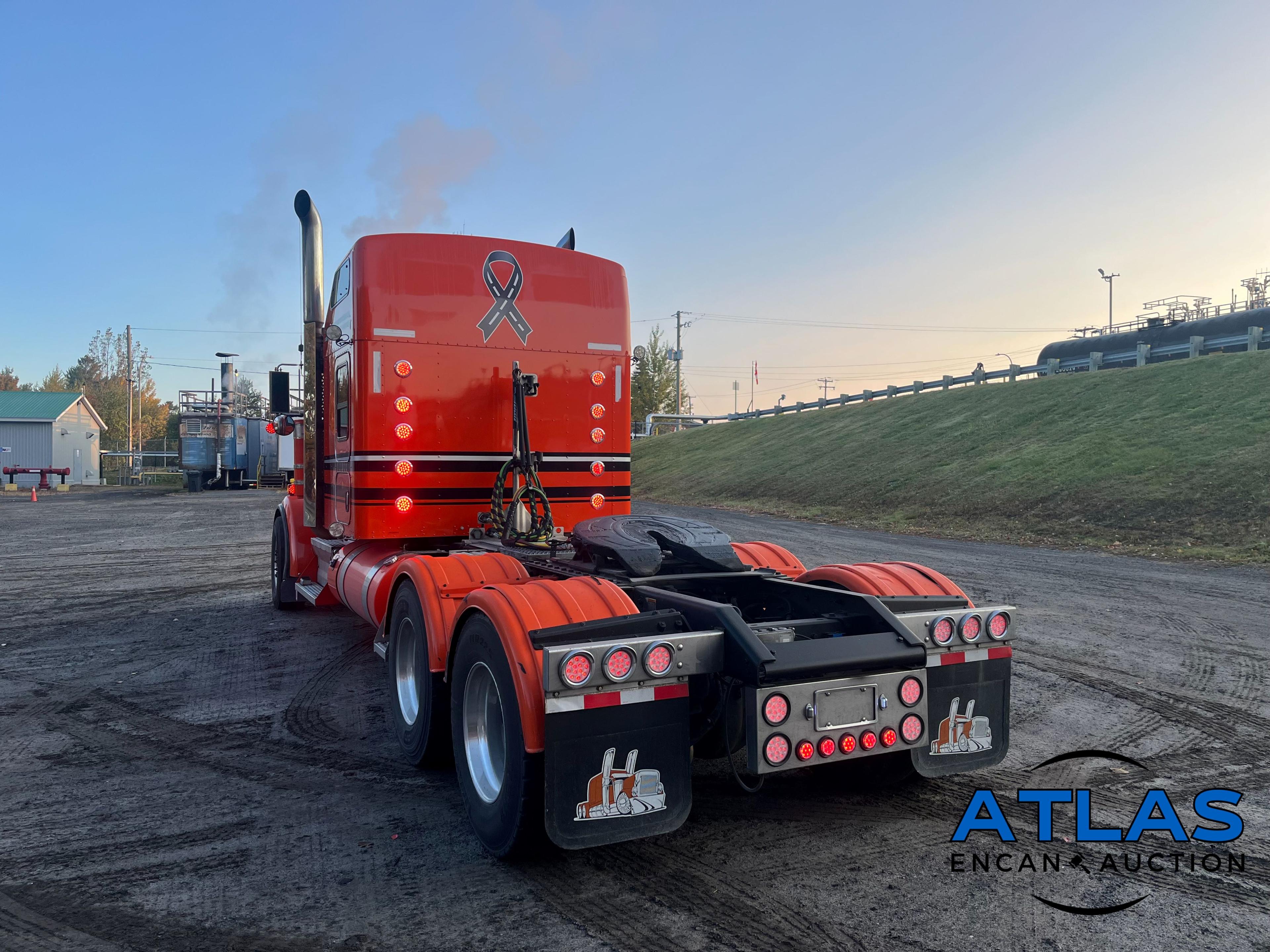 2019 KENWORTH W900