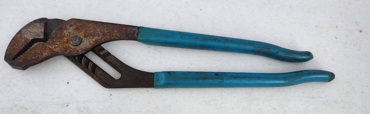 adjustable plyers