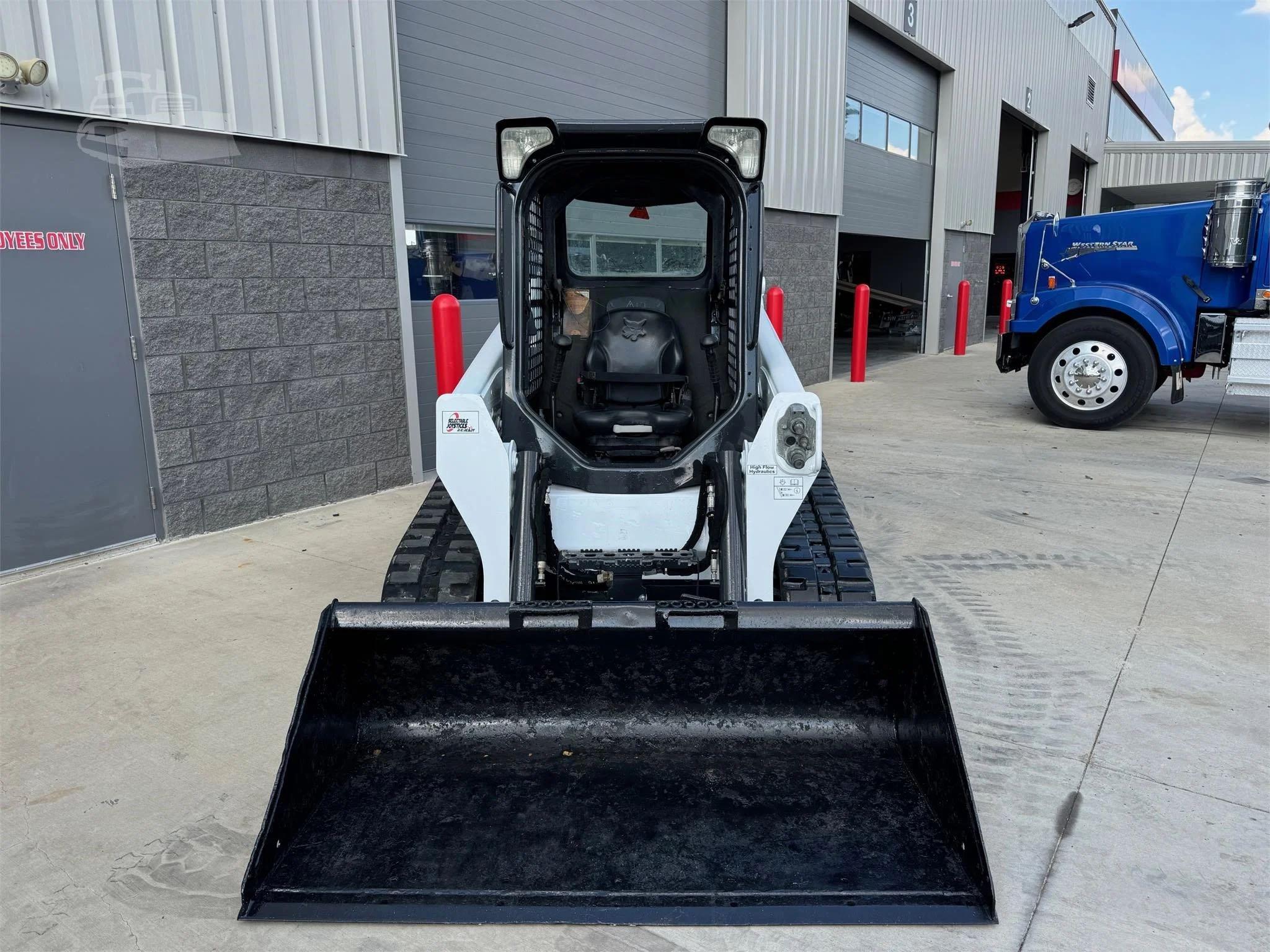 2020 BOBCAT T550 Skid Steer