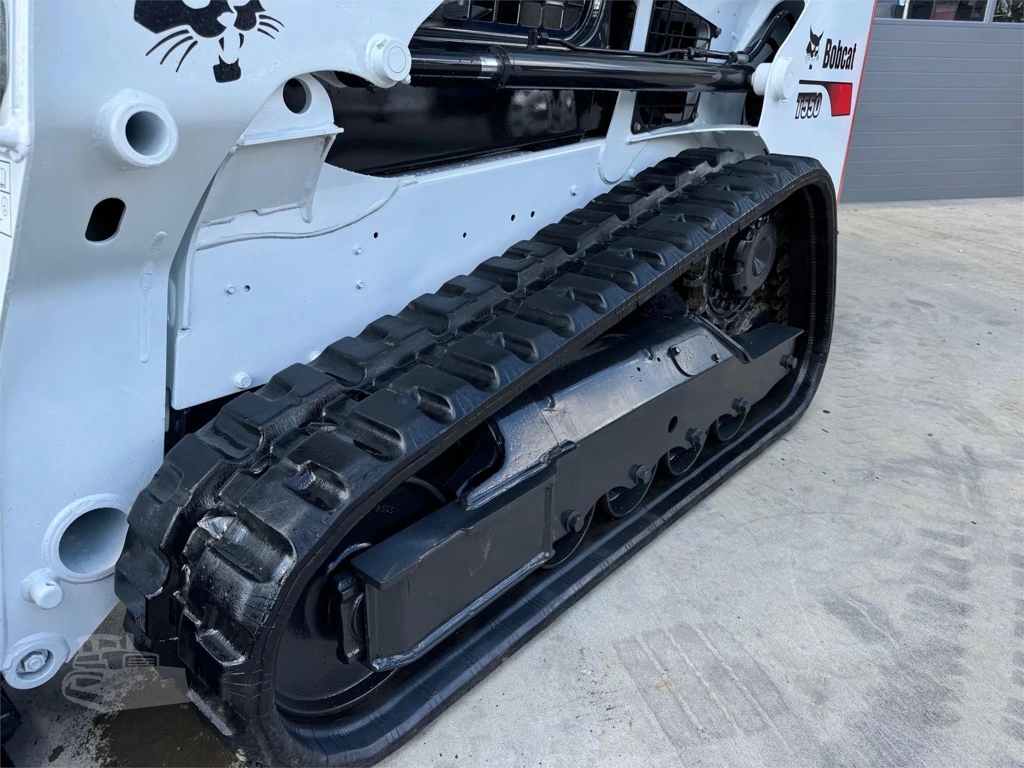 2020 BOBCAT T550 Skid Steer