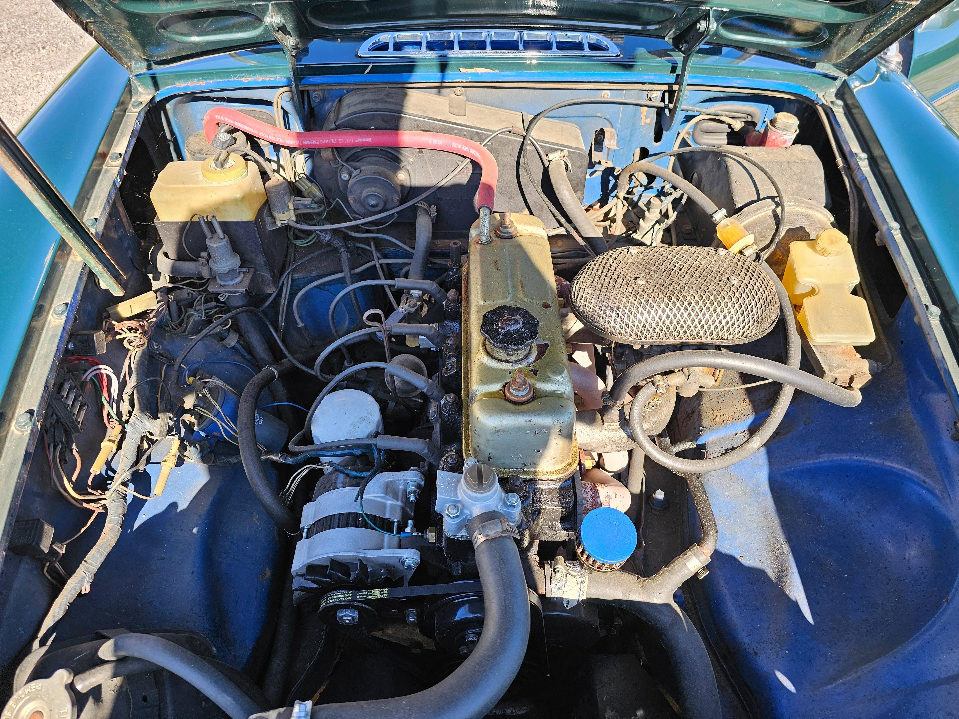 1977 MGB