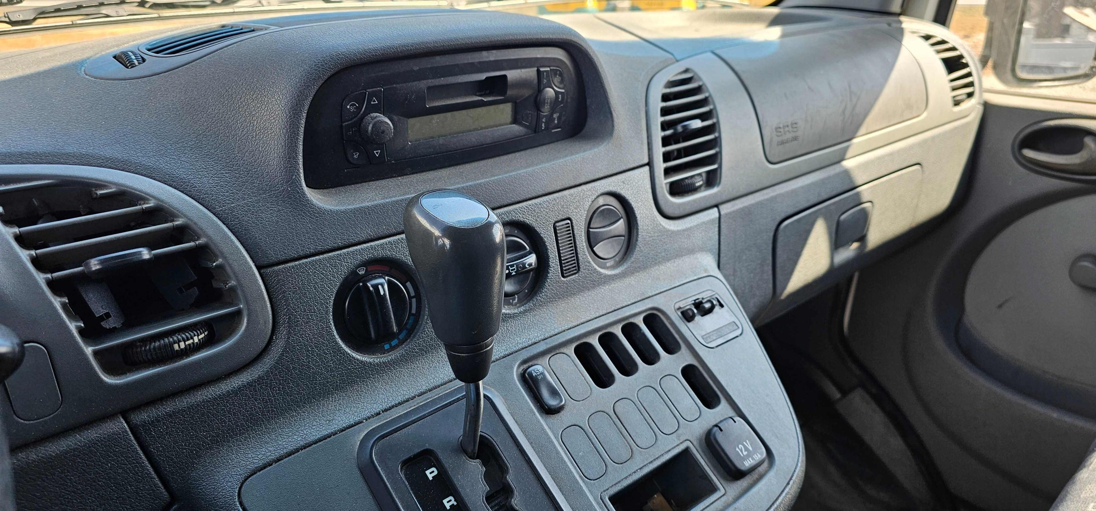 2005 Dodge/Freightliner Sprinter 2500 Van