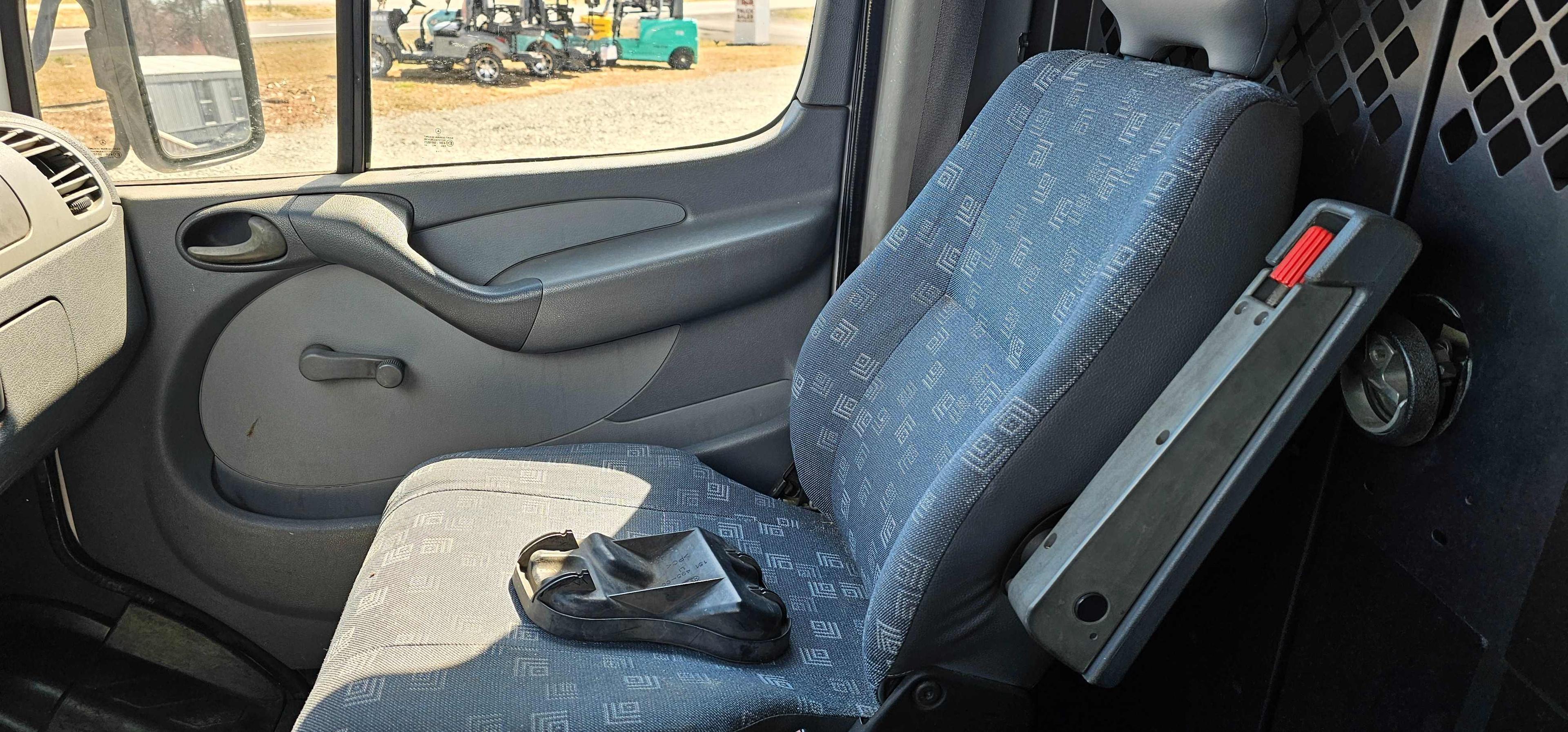 2005 Dodge/Freightliner Sprinter 2500 Van