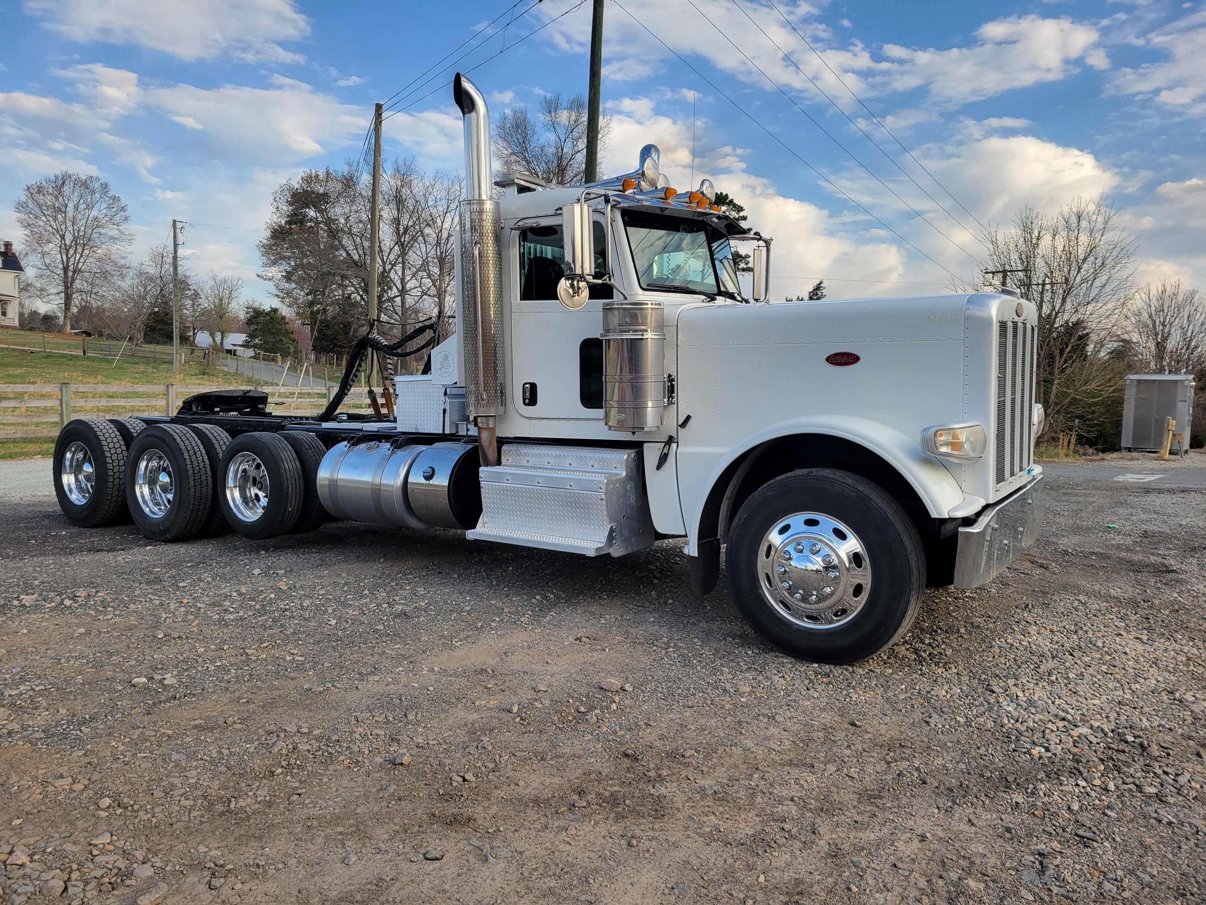 2012 Peterbilt 389 Heavy Haul Day Cab VIN: 1XPXP4EXXCD135800
