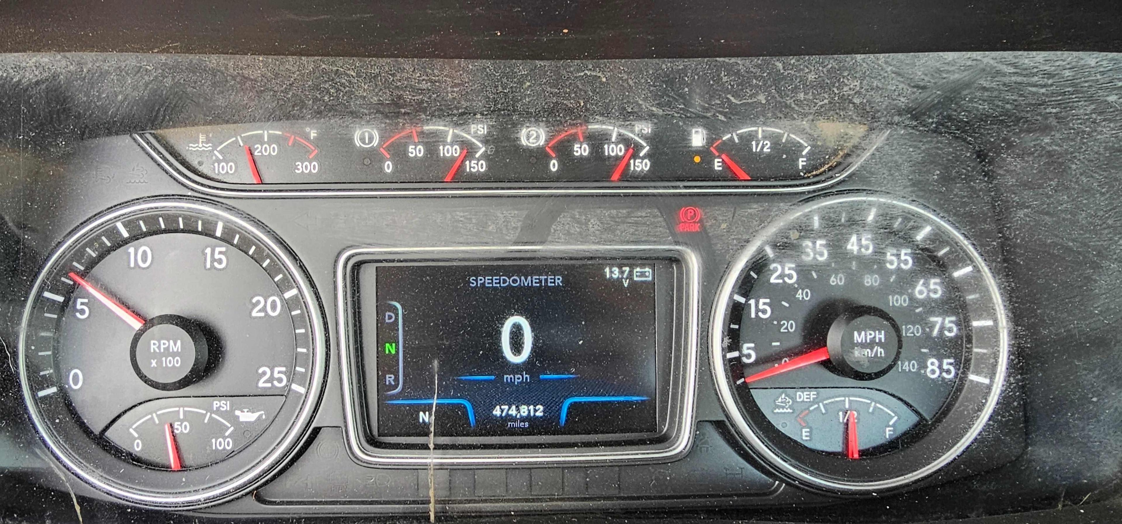 2019 International LT625 Day Cab w/ Wet Line