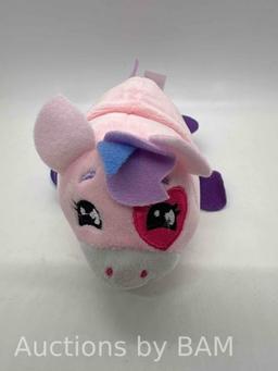 The Original FlipaZoo 5 Inch Plush Toys with Clip, Sold Individually (See second photo for actual