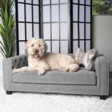 LA-Z-BOY Franklin Sofa with Pillow