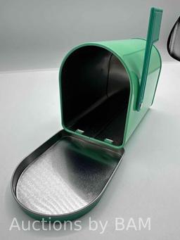 Valentines Day Green Tin Mailbox, by Way to Celebrate 5 inches