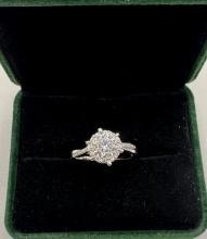 Sparkling VVS Ring