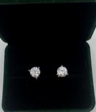 Stud VVS Earrings