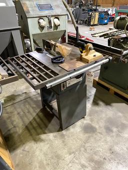 AMT 4571 Table Saw 10”