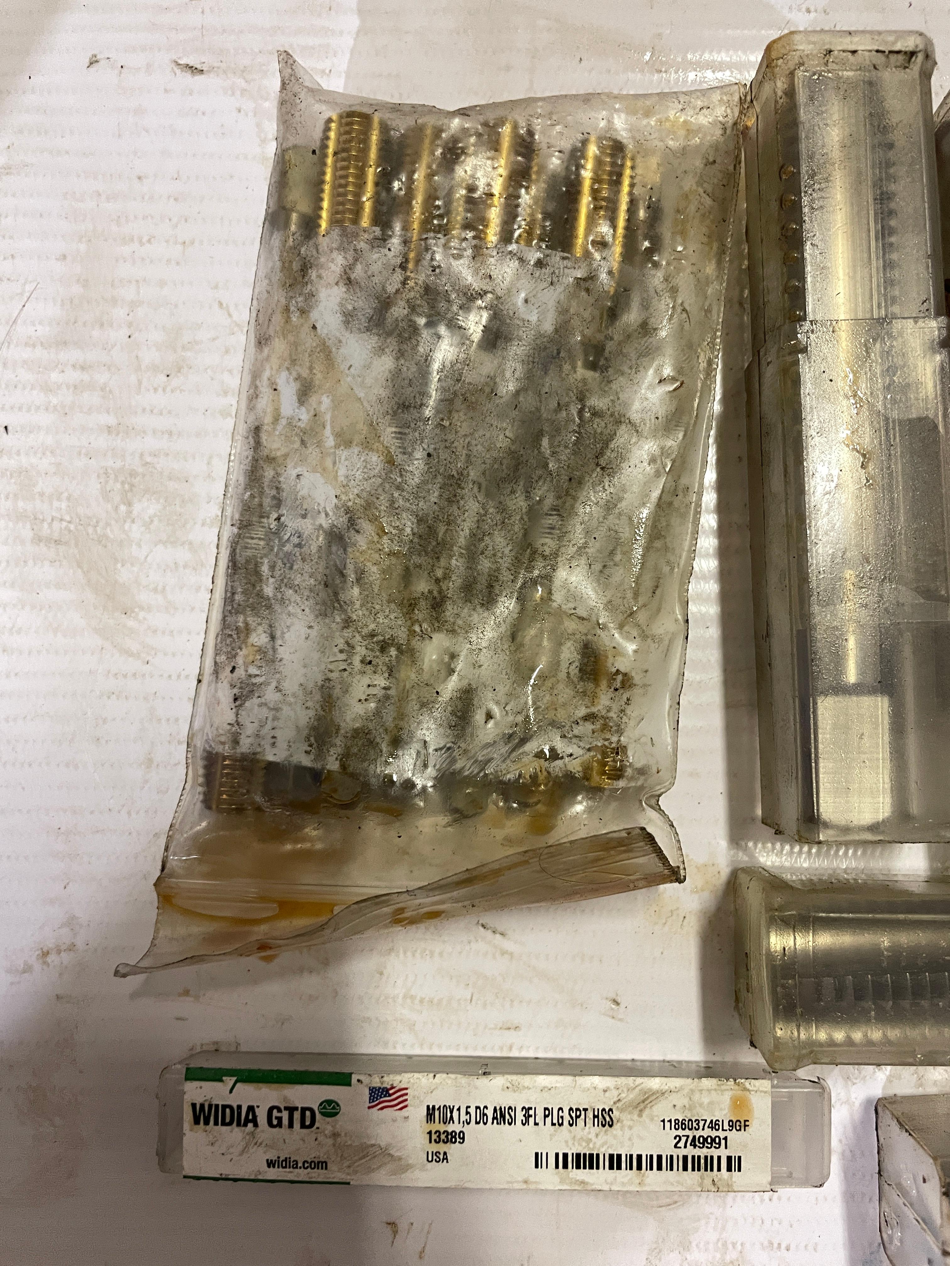 Lot of Threading Taps