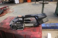 Signode Handheld Battery Operated Strapping Tool