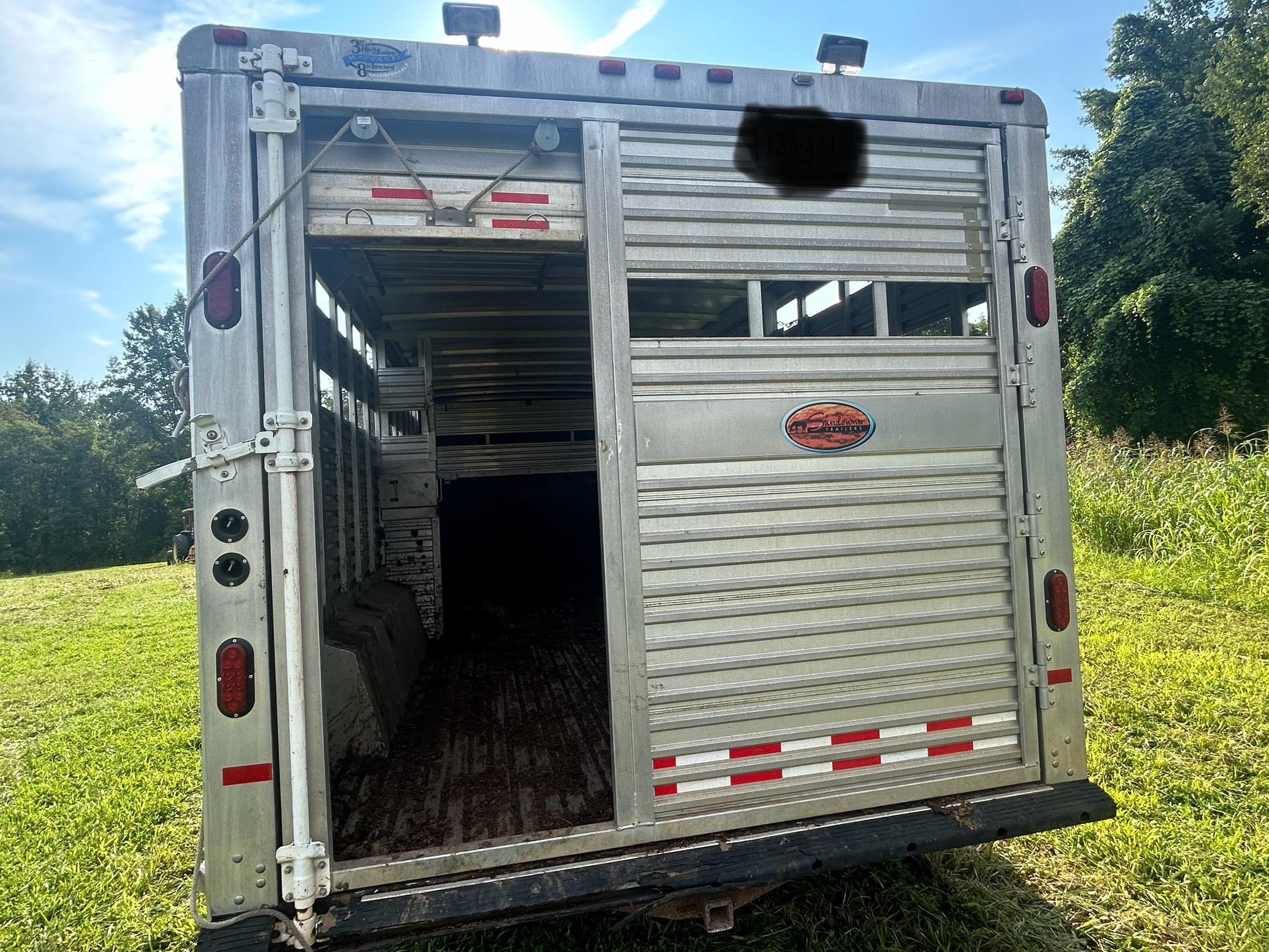 2006 Sundowner Stock Trailer 7â€™W x 7â€™H x 20â€™L