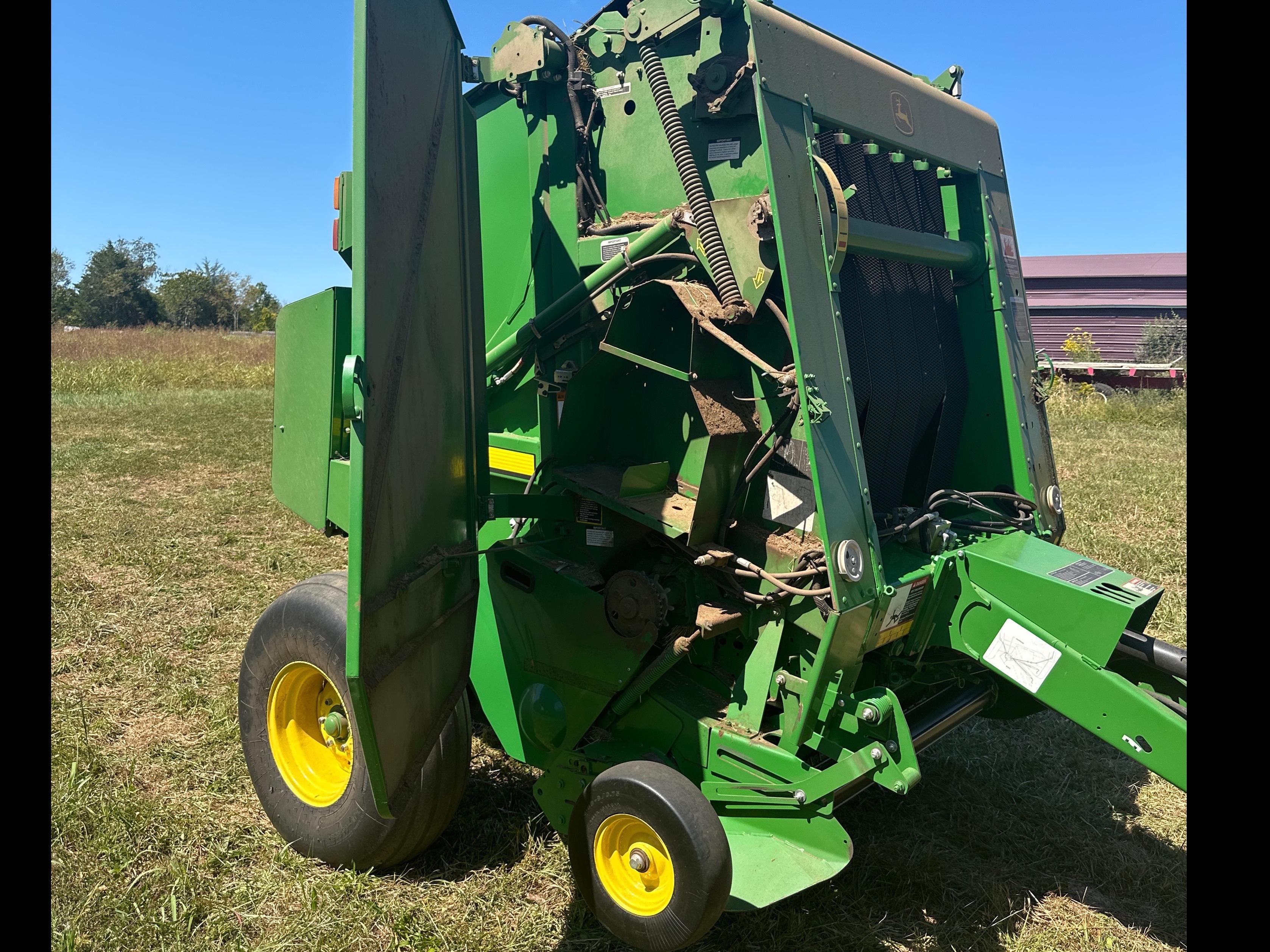 John Deere 459 Round baler