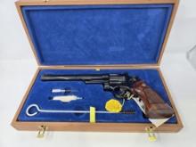 Smith and Wesson 29 29-2 .44 Mag 8 3/8  Barrel w box