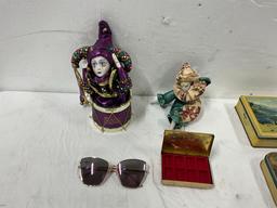 Dolls, Tins