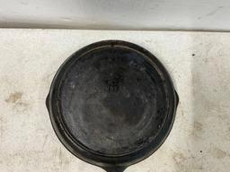 Number 10 USA Cast Iron Pan