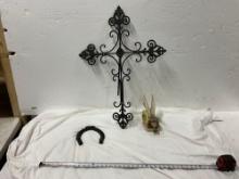 Steel Cross, Decor
