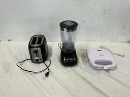 Blender , Waffle Maker, Toaster