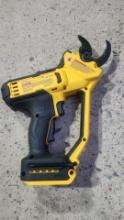 (ROOSEVELT, NJ) DeWalt 20V Max Hedge Trimmer – Model DCPR320 – Tool Only