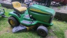 (Roosevelt, NJ) JOHN DEERE LT150 Ride-On Mower – 15HP