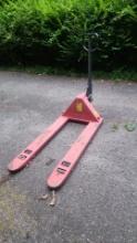 (Roosevelt, NJ) PALLET JACK – USED – 550 LB CAPACITY