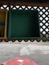 Green Display Box