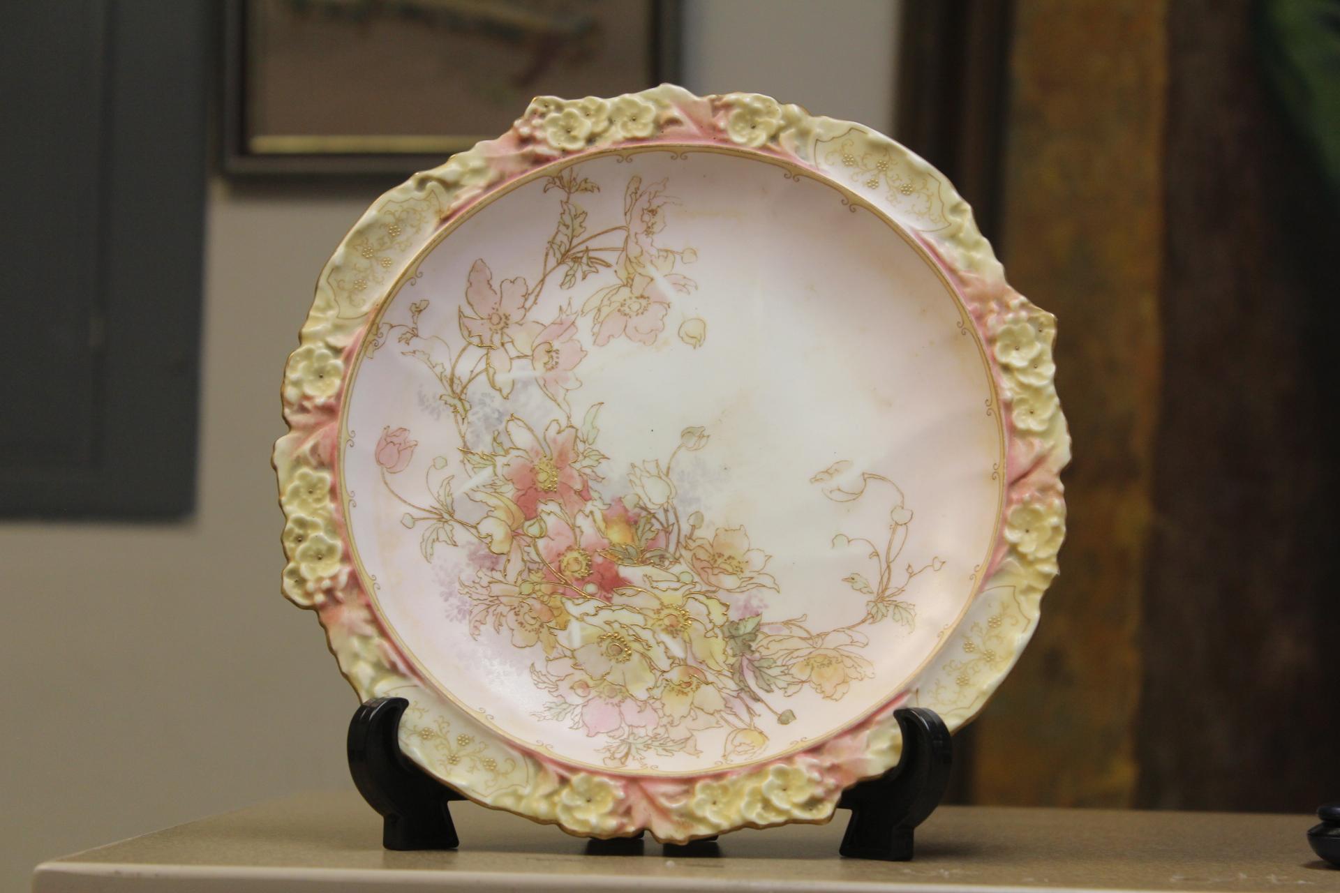 Rare Royal Doulton Burslem Pottery Plate