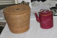 Antique/Vintage Chinese Porcelain Teapot