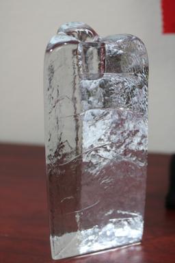 A Modern Style Triangle Glass Candle Holder