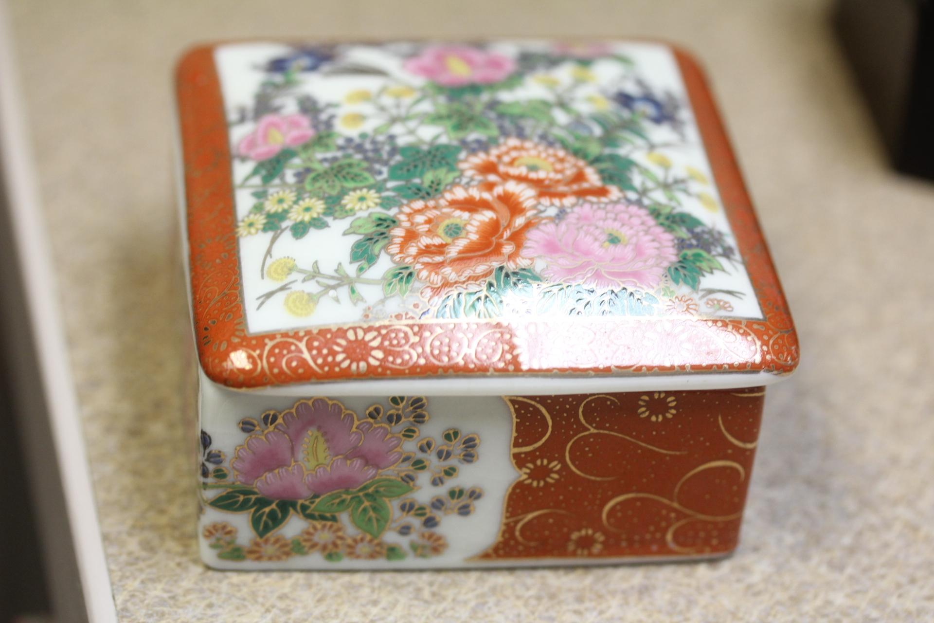 Ceramic Japanese Trinket Box