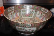 Large Antique Chinese Rose Medallion Bowl