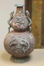 Chinese pottery gourd shape dragon vase