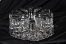 A Glass/Crystal Stand