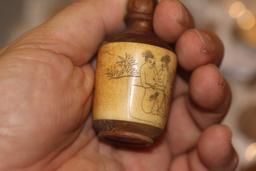 Erotic Chinese B o n e and Wood Snuff Bottle