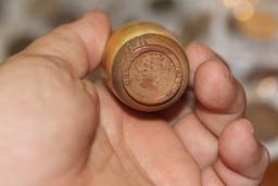 Erotic Chinese B o n e and Wood Snuff Bottle