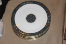 Set of 10 Royal Doulton Dinner Plates
