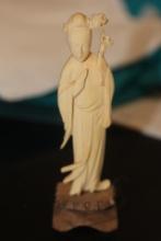 Chinese B o n e Figure of a Beauty