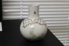 A Handpainted Nippon Vase - Bobbulus Form