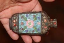 Chinese Enamel and Jeweled Snuff Bottle