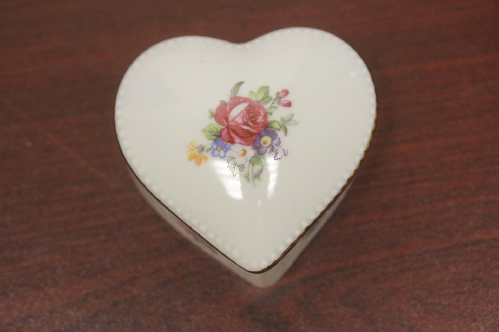 Heart Shape Trinket Box