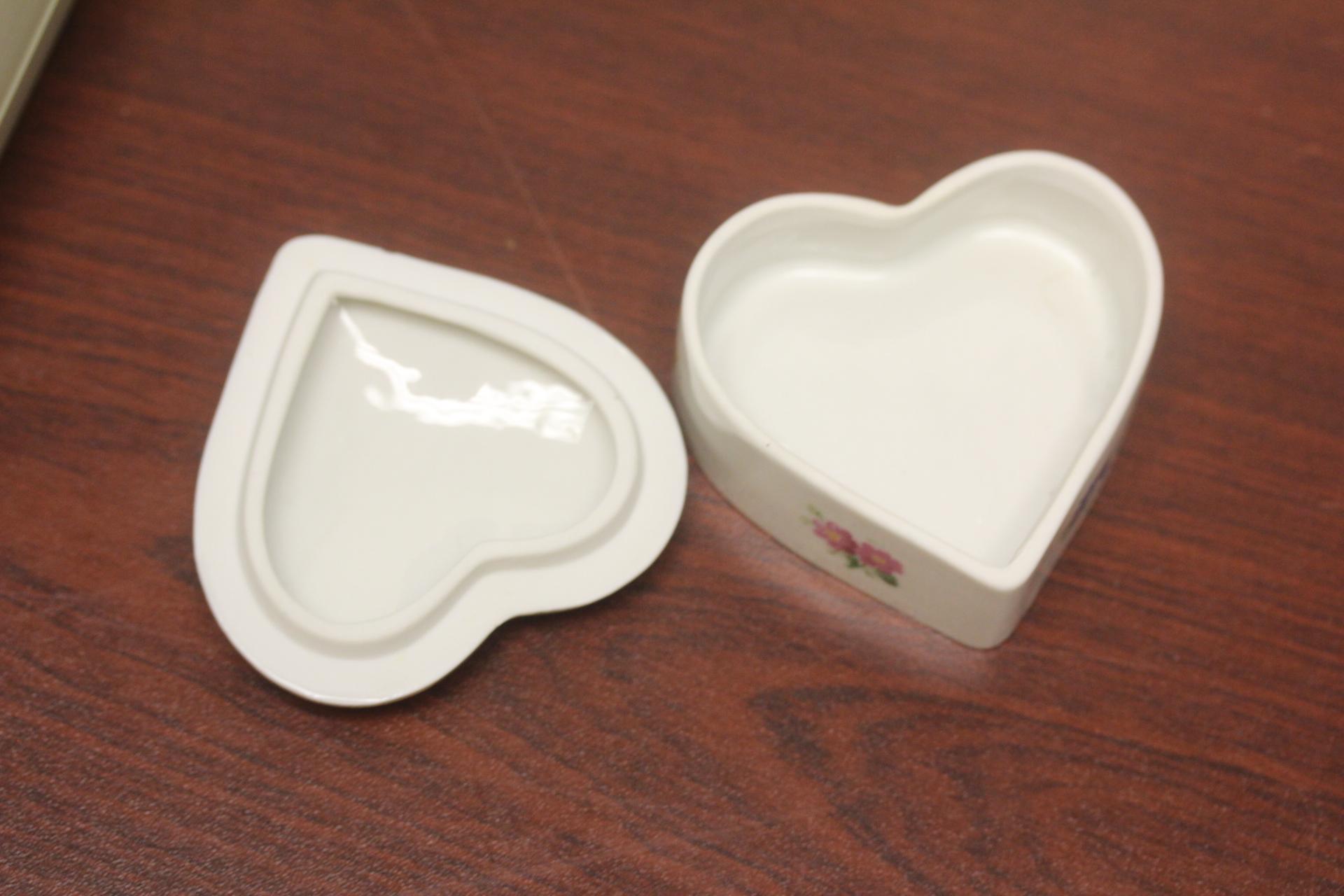 Heart Shape Trinket Box