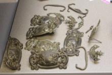 Lot of vintage drawer pulls